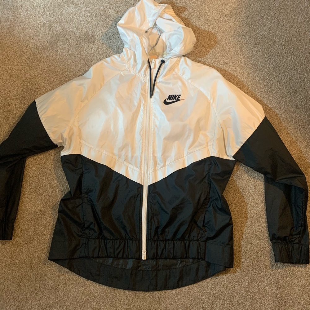 Nike Windbreaker Jacket